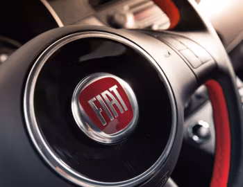 Интерьер 2013–19 Fiat 500e eSport [North America] '2013–19