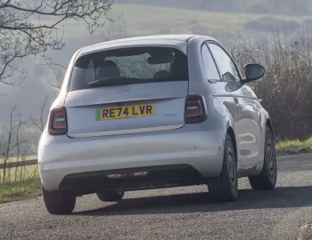 Fiat 500e Giorgio Armani Collector's Edition [UK-spec] (332) '2025