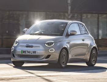 Fiat 500e Giorgio Armani Collector's Edition [UK-spec] (332) '2025