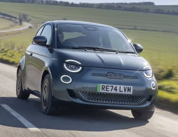 Fiat 500e Giorgio Armani Collector's Edition [UK-spec] (332) '2025