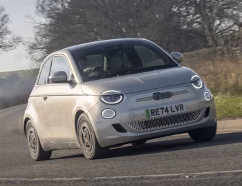 Fiat 500e Giorgio Armani Collector's Edition [UK-spec] (332) '2025