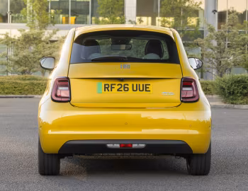 Fiat 500e La Prima [UK-spec] (332) '2025–至今