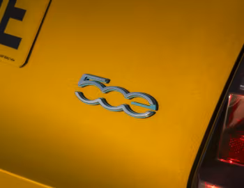 Fiat 500e La Prima [UK-spec] (332) '2025–至今