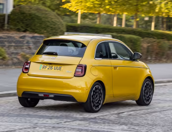 Fiat 500e La Prima [UK-spec] (332) '2025–至今