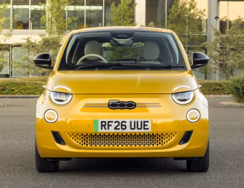 Fiat 500e La Prima [UK-spec] (332) '2025–至今