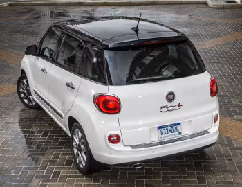 2014–17 Fiat 500L [North America] (330) '2013–17