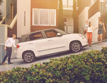 2014–17 Fiat 500L [North America] (330) '2013–17