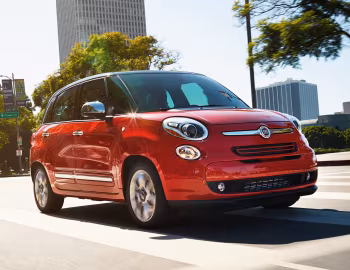 2014–17 Fiat 500L [North America] (330) '2013–17