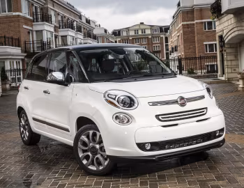2014–17 Fiat 500L [North America] (330) '2013–17