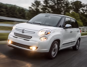 2014–17 Fiat 500L [North America] (330) '2013–17