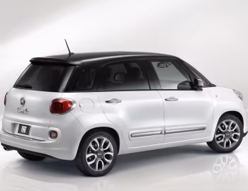2014–17 Fiat 500L [North America] (330) '2013–17