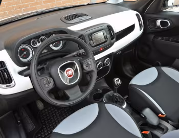 Интерьер Fiat 500L [Worldwide] (330) '2012–17