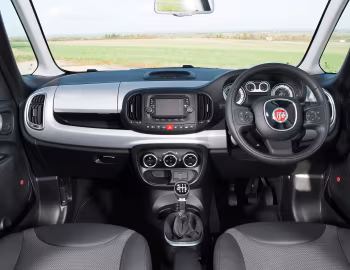 Panel frontal Fiat 500L Beats Edition [UK-spec] (330) '2014–15