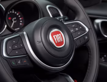 内饰 Fiat 500L Cross [UK-spec] (330) '2017–20