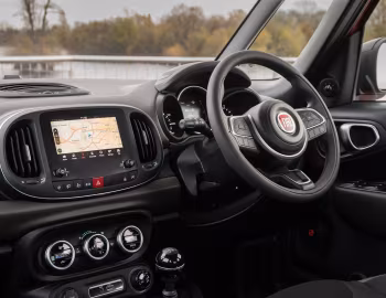 内饰 Fiat 500L Cross [UK-spec] (330) '2017–20