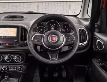 Panel frontal Fiat 500L Cross [UK-spec] (330) '2017–20