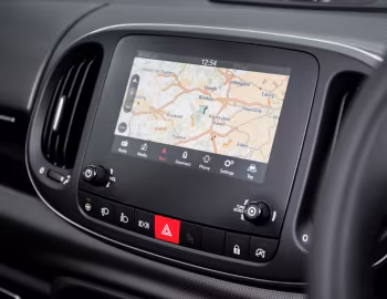 内饰 Fiat 500L Cross [UK-spec] (330) '2017–20