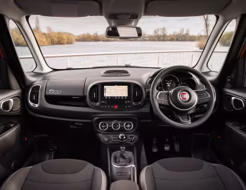 中控台 Fiat 500L Cross [UK-spec] (330) '2017–20
