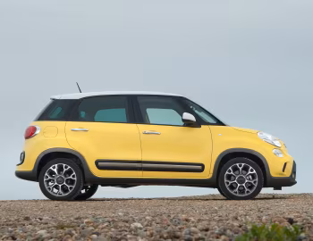 Fiat 500L Trekking [UK-spec] (330) '2013–17