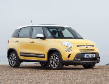 Fiat 500L Trekking [UK-spec] (330) '2013–17