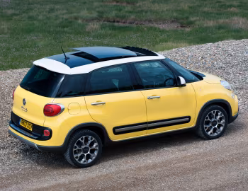 Fiat 500L Trekking [UK-spec] (330) '2013–17
