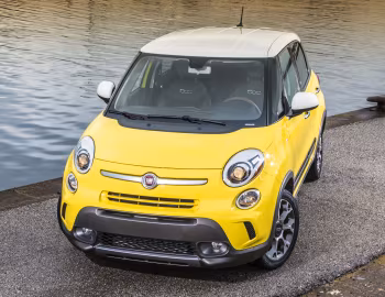 2014–17 Fiat 500L Trekking [North America] (330) '2013–17