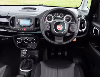 Panel frontal Fiat 500L [UK-spec] (330) '2013–17
