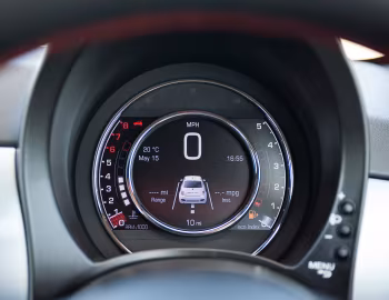 仪表台 Fiat 500S [UK-spec] (312) '2013–15