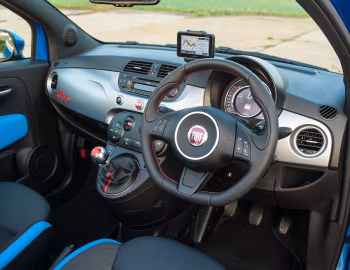 Interior Fiat 500S Cabrio [UK-spec] (312) '2013–15