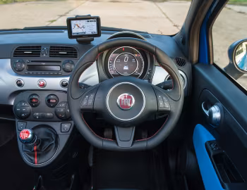 Panel frontal Fiat 500S Cabrio [UK-spec] (312) '2013–15