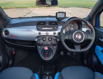 Panel frontal Fiat 500S Cabrio [UK-spec] (312) '2013–15