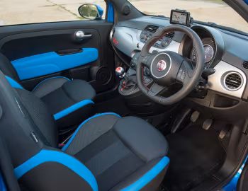 Interior Fiat 500S Cabrio [UK-spec] (312) '2013–15