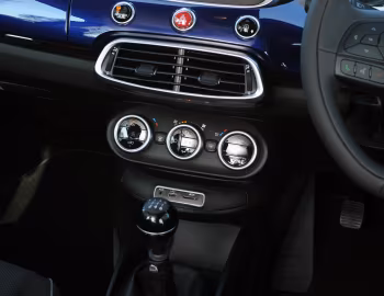 中控台 Fiat 500X [UK-spec] (334) '2015–18