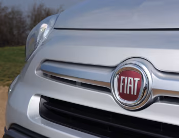 商标 Fiat 500X Cross [UK-spec] (334) '2015–18