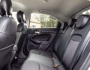 内饰 Fiat 500X Cross [UK-spec] (334) '2018–22