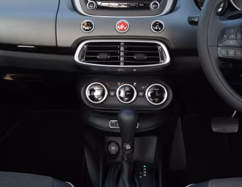 中控台 Fiat 500X Cross [UK-spec] (334) '2015–18