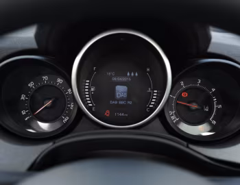 Torpedo Fiat 500X Cross [UK-spec] (334) '2015–18
