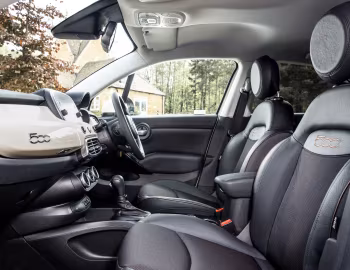 内饰 Fiat 500X Cross [UK-spec] (334) '2018–22