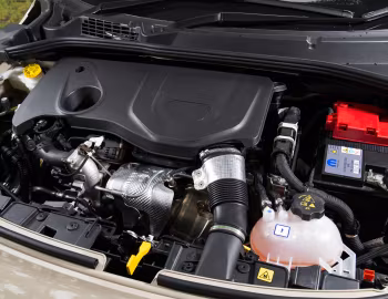 Bajo el capó Fiat 500X Cross [Japan] (334) '2019–22