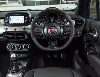Panel frontal Fiat 500X Sport [UK-spec] (334) '2019–22