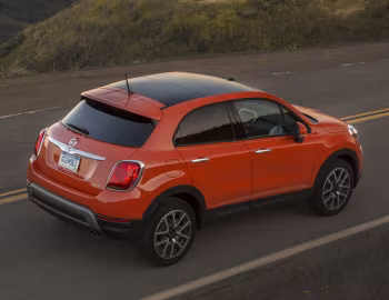 2016–18 Fiat 500X Trekking [North America] (334) '2015–18