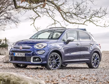 Fiat 500X Yacht Club Capri (334) '2021–22