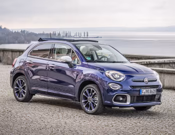 Fiat 500X Yacht Club Capri (334) '2021–22