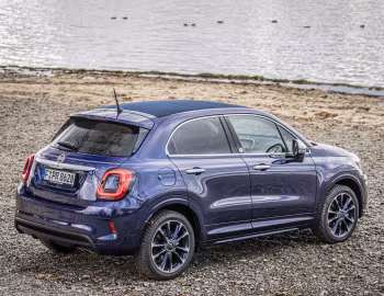 Fiat 500X Yacht Club Capri (334) '2021–22
