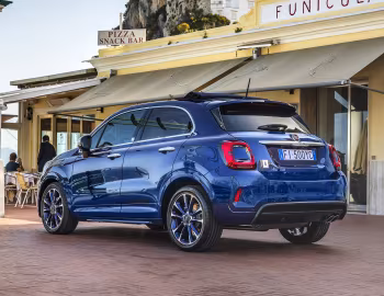 Fiat 500X Yacht Club Capri (334) '2021–22