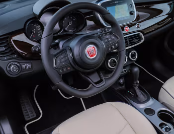 Interior Fiat 500X Yacht Club Capri Hybrid (334) '2022