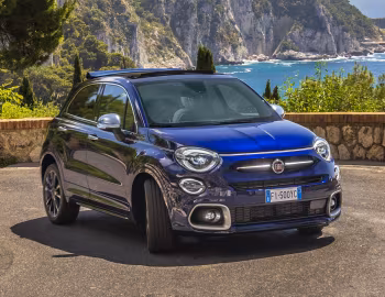 Fiat 500X Yacht Club Capri (334) '2021–22