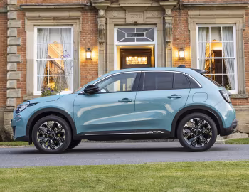Fiat 600 Hybrid La Prima [UK-spec] (364) '2024–pr.