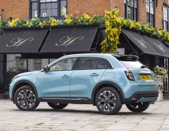 Fiat 600 Hybrid La Prima [UK-spec] (364) '2024–pr.