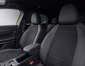 Interior Fiat 600 Hybrid Sport Edizione Milano Cortina 2026 [Italy] (364) '2025–26